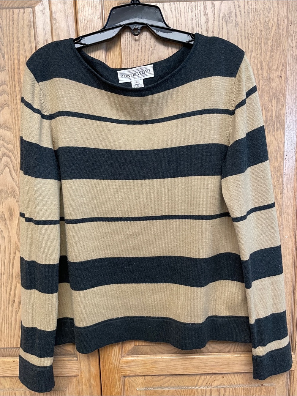 Jones Wear Black and Tan Wide-Stripe Knit Sweater